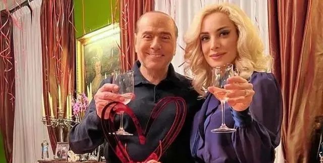 “千面总理”，带走了风流人生