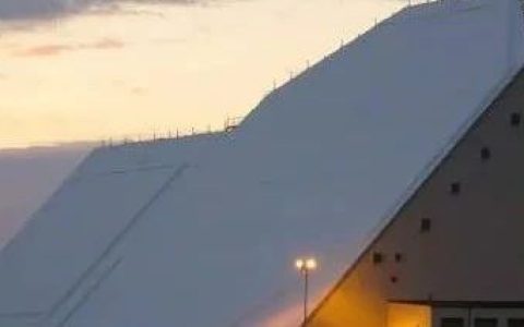 中国新型舰载雷达功率高达30兆瓦，最大探测距离4500公里