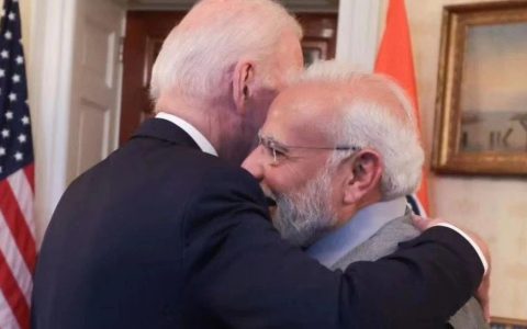 中国人还在欢度假期，世界发生了三件大事，影响深远