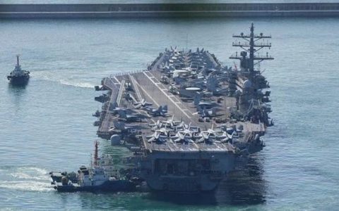 “里根”号航母高调访岘港，越南防长却到了中国……