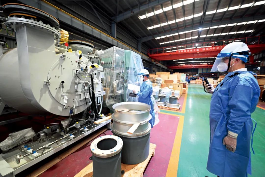 “比航母还难造”的首艘国产大型邮轮，来了！