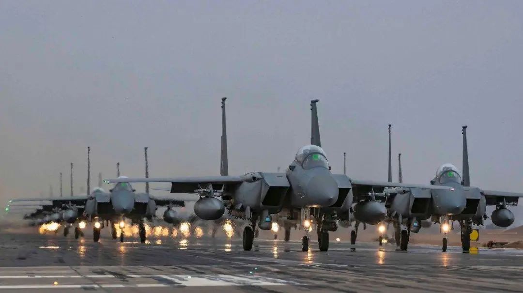 沙特埃及要购买中国129架歼10C，还要买防空导弹？消息源头已查证
