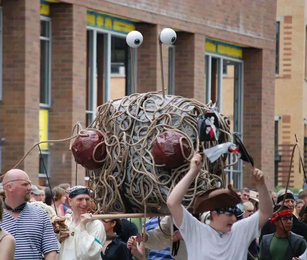 不开玩笑，神秘组织“飞天意面神教”传到了中国
