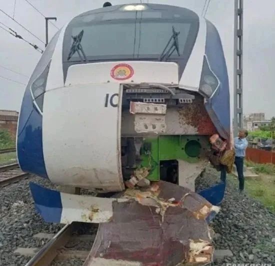每天随机撞死70人，每年上万印度人死于火车事故，印度基建为什么这么拉？