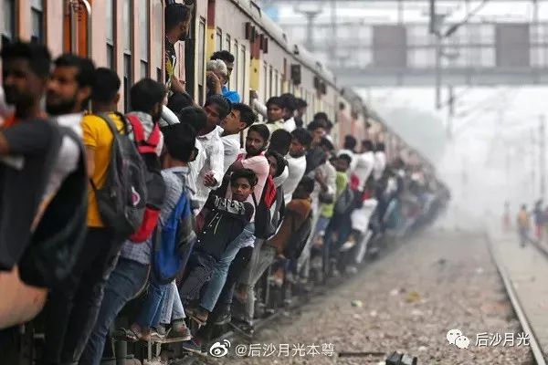 印度火车惨剧的背后：铁路出了什么问题？