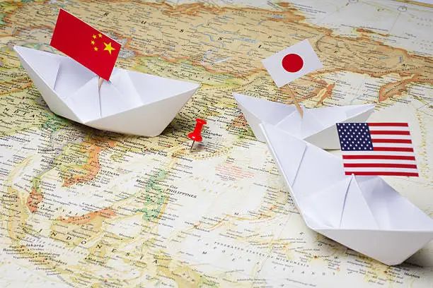 构建 “包围圈”，美国重拾岛链战略，中国应寻机争取主动