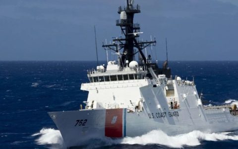 美国海岸警卫队炮舰跑到中国沿海，管得也太宽了吧？