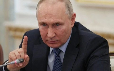 普京万字演讲：困难是我们的动力，俄罗斯的当务之急是全方位拼经济