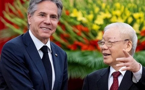 主权面前，不能再留面子了，解放军要做好南海首战越南的准备