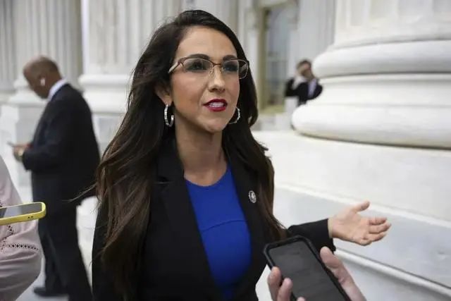 搅局俄罗斯天翻地覆，拜登却是自身难保