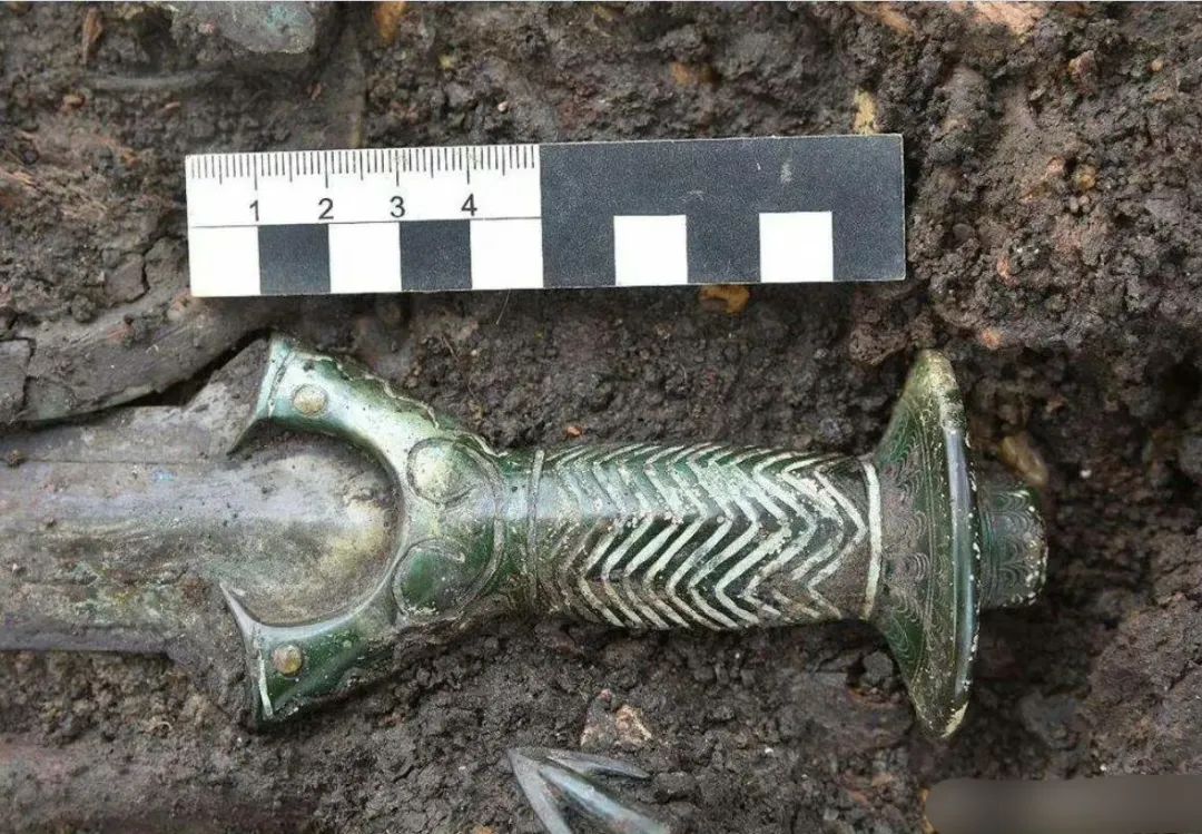 3000年前的青铜剑？