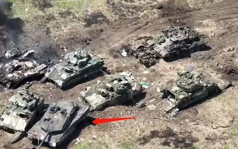 俄军已缴获豹2A6！中俄军事合作颇多，俄方能否提供给中国研究？