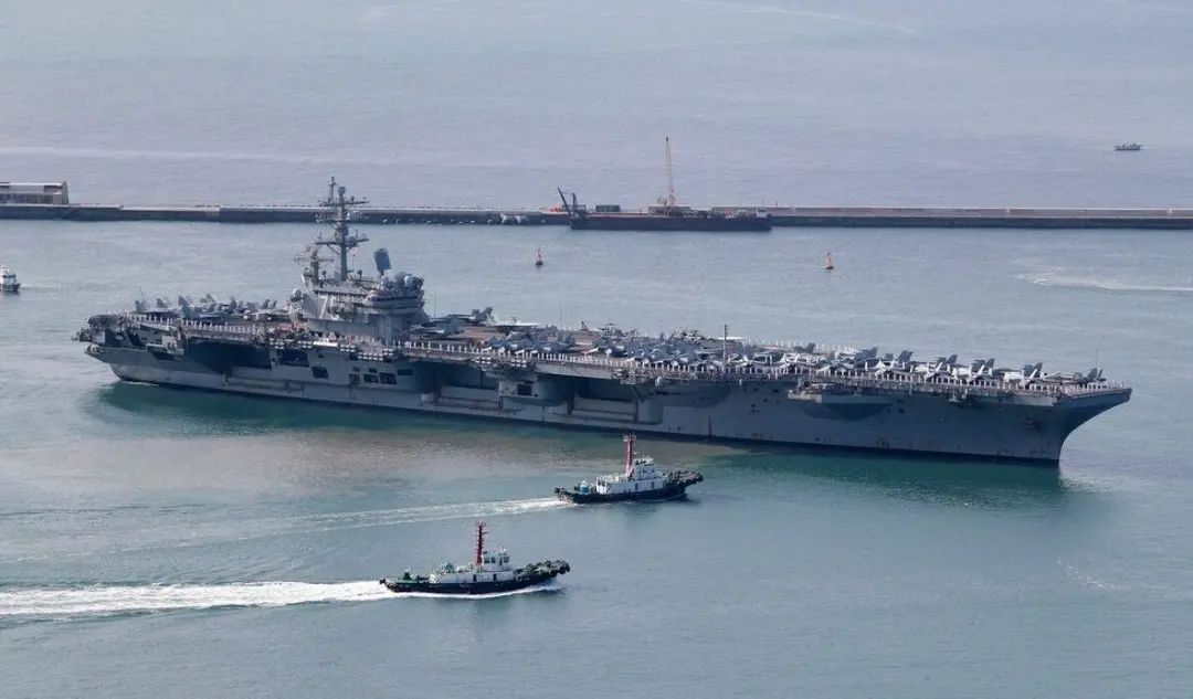 13艘战舰航向全球！中国海军迈向深蓝，透露三大信号