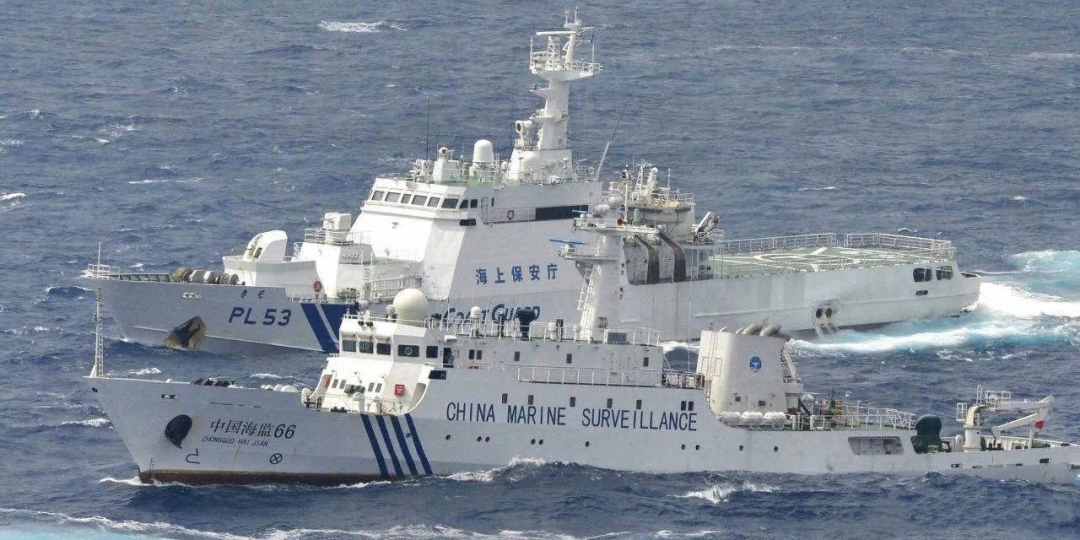 12000吨，你跟我说这是中国海警船？这个世界还是拳头大的说了算
