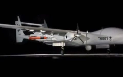 震撼！“双尾蝎”战巡琉球西太，挂隐身巡航导弹，斩敌于防区之外