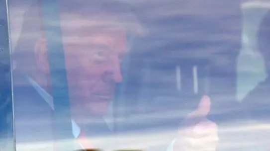 当竞选成为特朗普的“防弹衣”