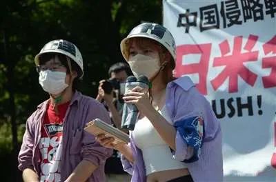 钓鱼岛属于中国！这群戴白头盔的日本人为何会喊出这种口号？