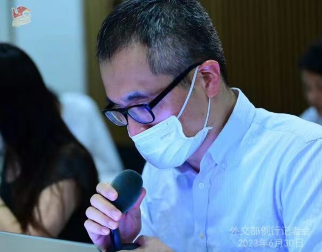 荷兰光刻机的问题，中国该怎么办？