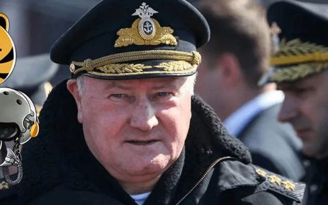 俄海军司令首登055！俄专家认为这战舰太好了，有必要采购一批