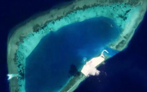 中国还没启动黄岩岛填海，有人却要在3个岛礁先下手造岛