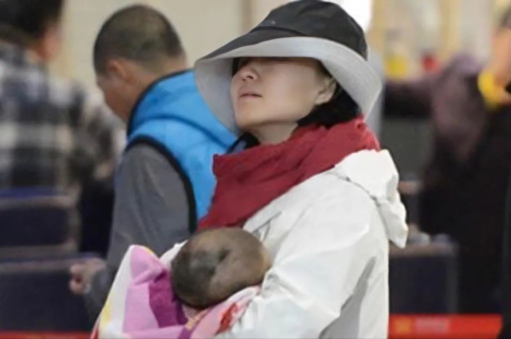 从央视女神到全网消失，柴静的魔幻漂流