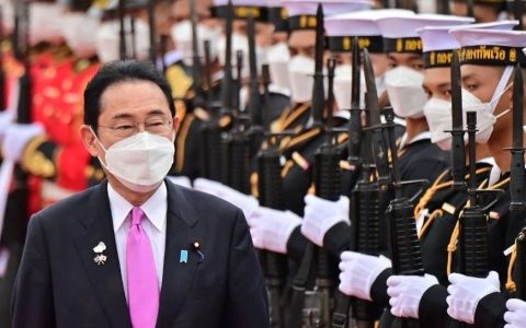 日本朝着军事大国迈进，岸田野心被批：将国家引向战争