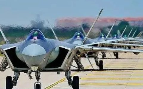 美媒：中国重型战机产量排世界第一，歼20年产42架，这只是开始