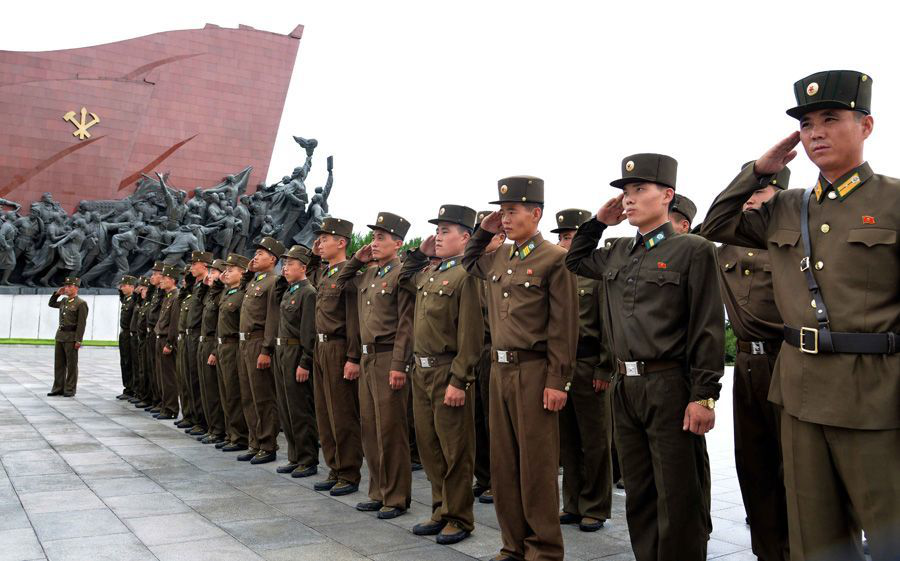 朝鲜的黑客帝国？朝鲜阅兵式上的黑衣人部队，到底什么来头？