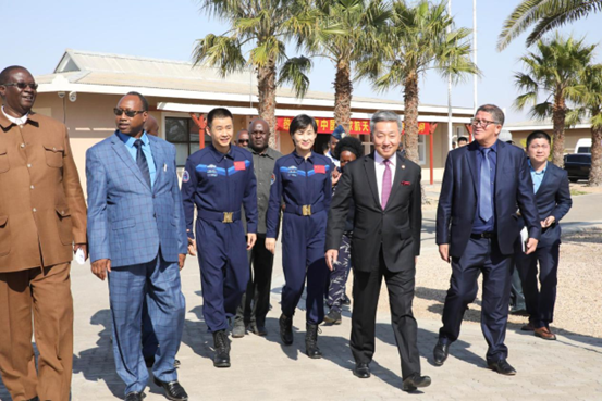 中国载人航天成就背后，是非洲铁子