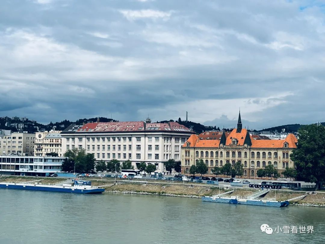 被一个欧洲首都的荒芜惊呆了