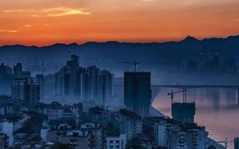 终于，开始砸“铁饭碗”了