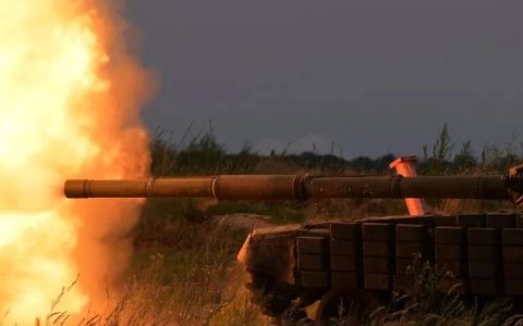 就问荒唐不荒唐？乌克兰军队所用柴油大部分来自俄罗斯！