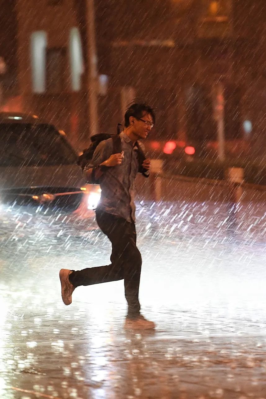 一天下了一年的雨量！北京、河北为何会刮“台风”？