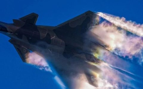 漫谈战斗机的机动性