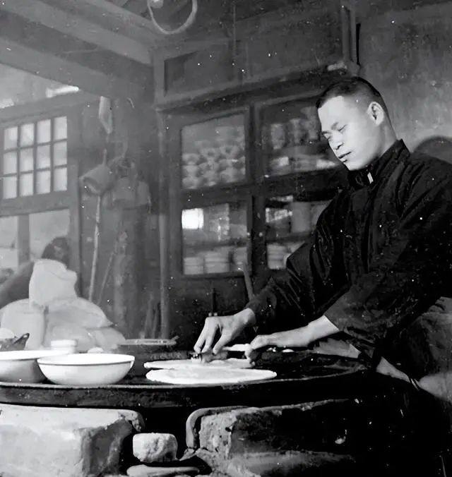 中央特派120两黄金救命钱被劫！建国后才破获，劫匪竟然已经战死沙场？