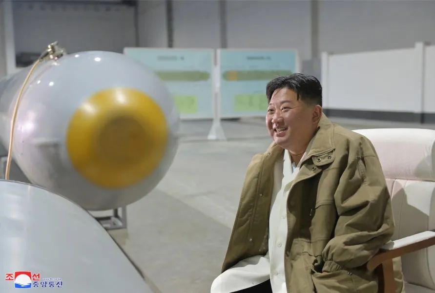 大打核战争！朝鲜海军宣布正式具备核力量！金正恩为美日韩都准备了哪些“狠招”？