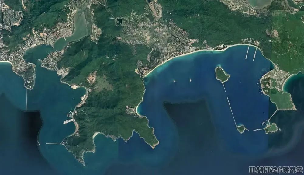 海外谈中国：中建岛出现新机场跑道 距离越南最近的西沙群岛之一