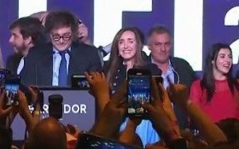 “烧毁”央行，全国彻底“美元化” ，这位总统候选人语出惊人！国家通胀已爆棚，有商店停售卫生纸