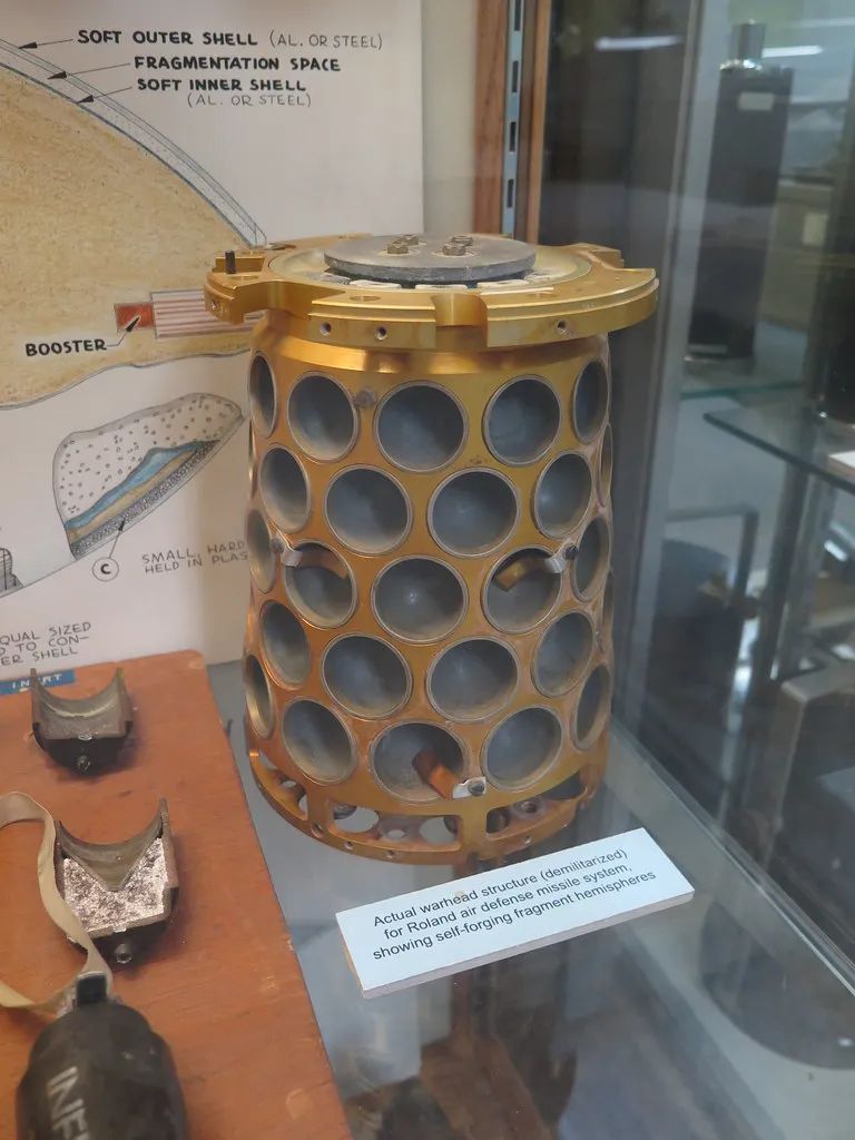 俄罗斯面临“内战”风险！瓦格纳老板坠机死亡暗流涌动，普京早已指定接班人！