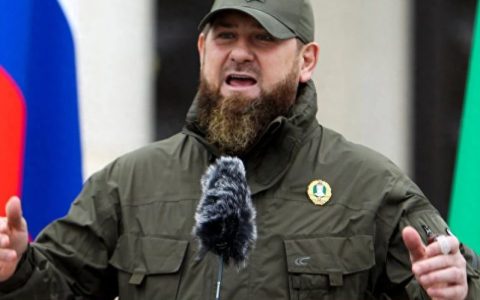 普里戈任被悄声下葬，卡德罗夫向普京表忠心