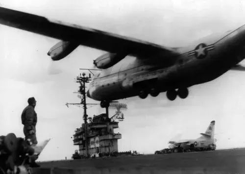 C-130上舰的故事