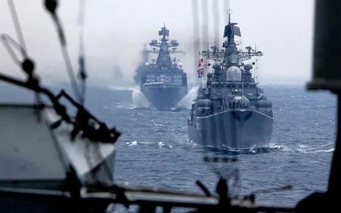 抗议无效！中俄舰队逼近阿拉斯加，实施自由航行！美军紧急出动