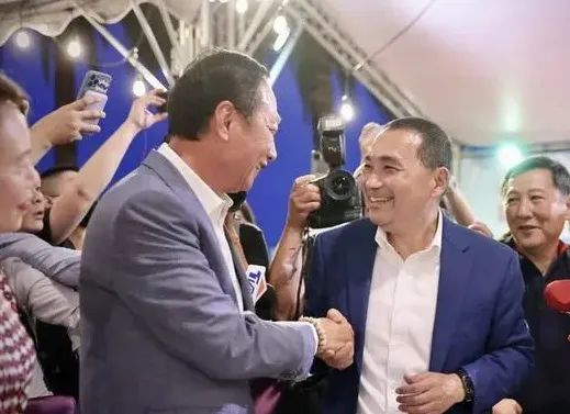 郭台铭搅了一个貌似很大的小局