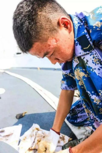 美国海军真相：锈迹下的无底深渊