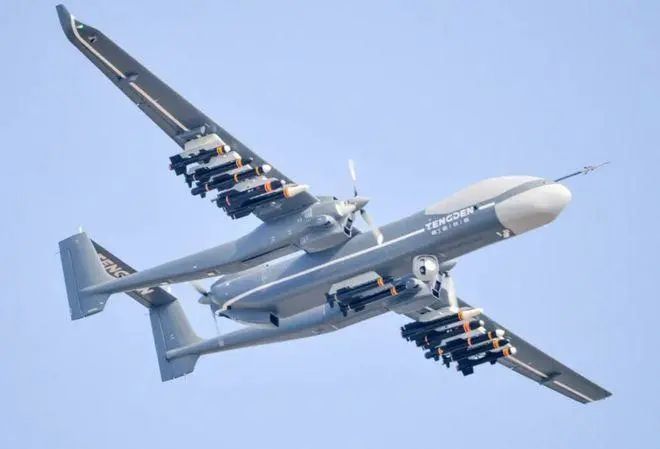 过半卡-52直升机被摧毁，俄乌战争终结了两个神话！