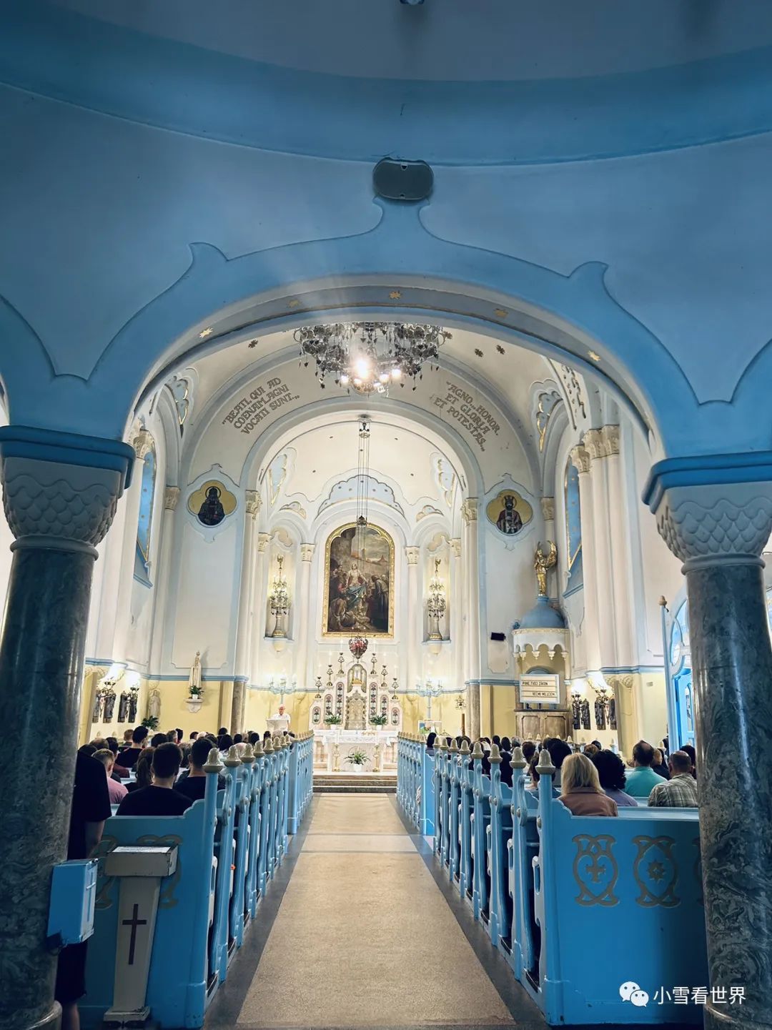 被一个欧洲首都的荒芜惊呆了