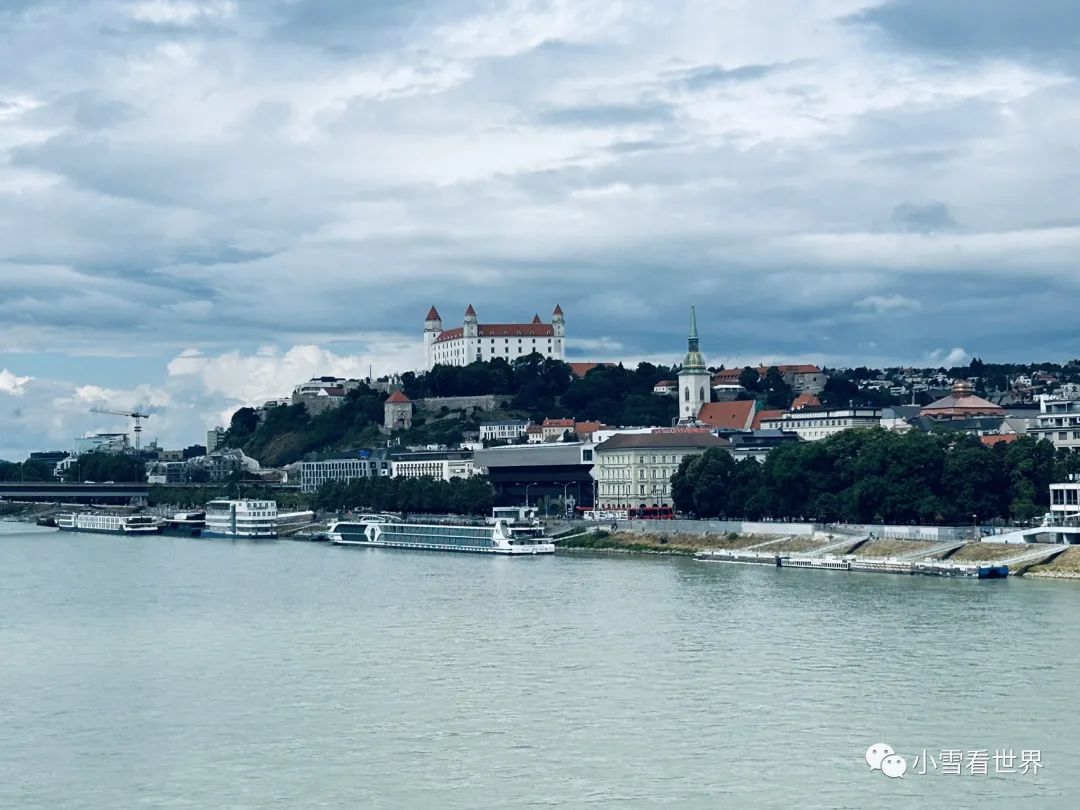 被一个欧洲首都的荒芜惊呆了