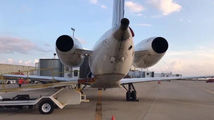 俄罗斯面临“内战”风险！瓦格纳老板坠机死亡暗流涌动，普京早已指定接班人！