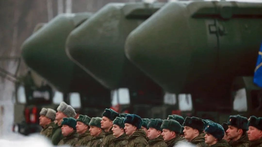 俄罗斯面临“内战”风险！瓦格纳老板坠机死亡暗流涌动，普京早已指定接班人！