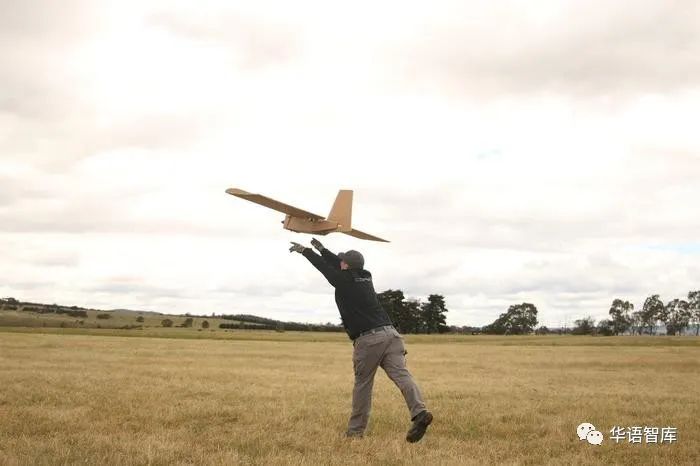 这次俄军亏大了，乌军“纸飞机”大败苏30